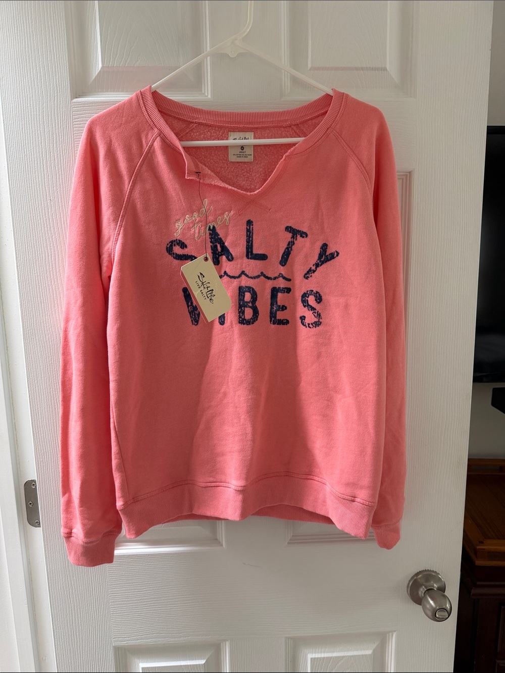 Salt Life Coral Pink 'Salty Vibes' Crewneck Sweatshirt NWT